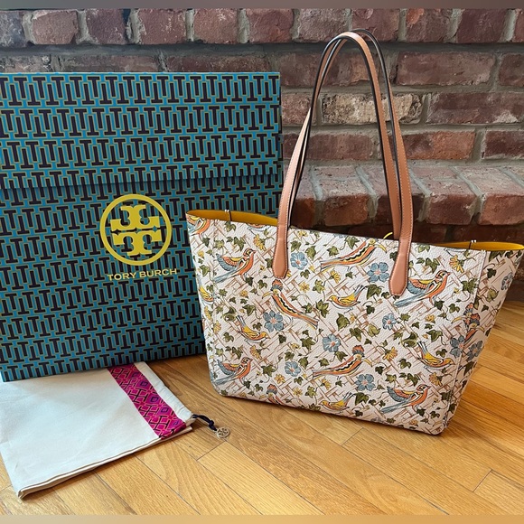 Tory Burch Multicolor Printed Blake Tote Bag - Picture 2 of 14